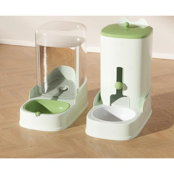 2-in-1 Gravity Feeder & Waterer, grass green set - Petlland private label sourcing