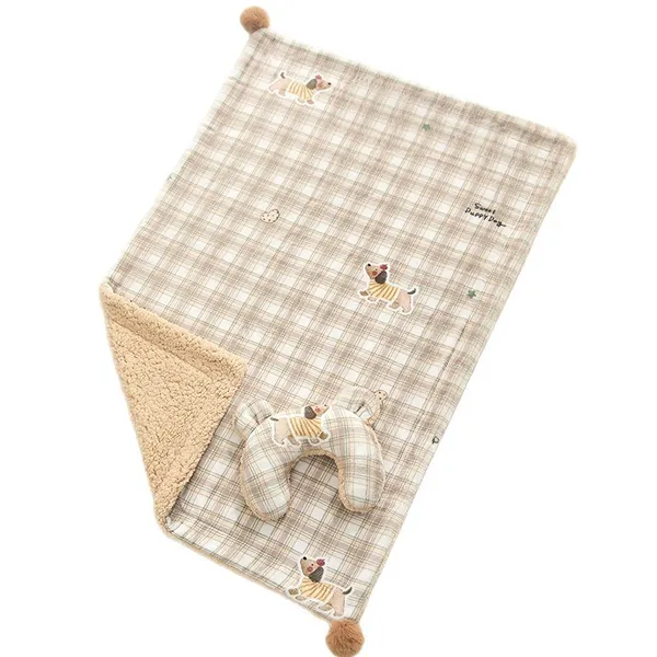 Blanket & Pillow Gift Set, folded blanket - Petlland private label sourcing