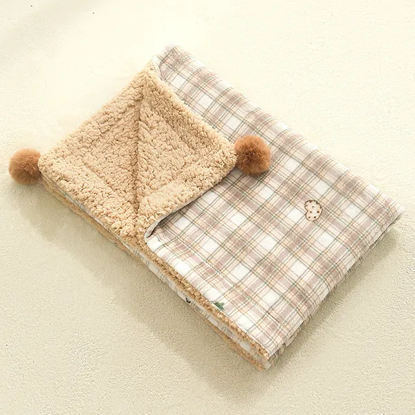 Blanket & Pillow Gift Set, beige colourway - Petlland private label sourcing