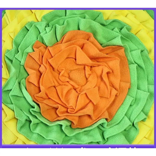 Snuffle Mat Foraging Blanket, centre flower - Petlland private label sourcing